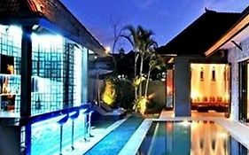 Samudra Raya Luxury Villa photos Exterior