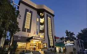 Hotel Seven Hills Tower Agra