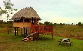 Everglades Chickee Cottages Ochopee