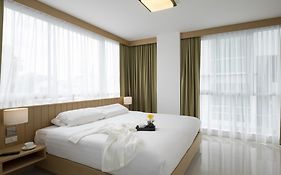 Modern Thai Suites Hotel photos Room