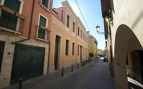 Casa Battisti Padova 3*