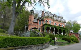 Harry Packer Mansion
