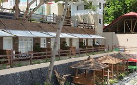 Anilao Discovery Bay Resort photos Exterior
