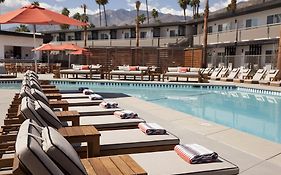 V Palm Springs Hotel