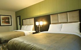 Western Star Inn And Suites Carlyle 3*