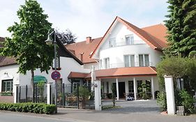 Hotel Isselhorster Landhaus  3*