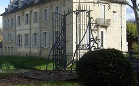 Château De Serrigny