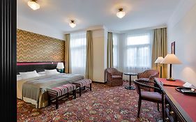 Hotel Savoy Prague 5*
