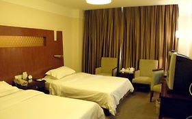 Xinguidu City Hotel  4*