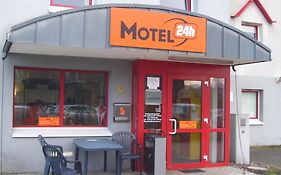Motel 24h  3*