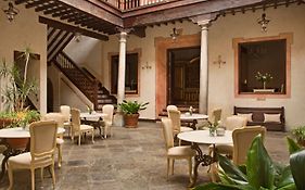格拉纳达卡萨1800酒店