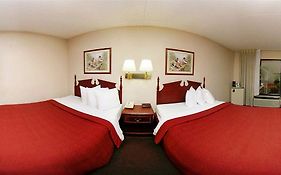 Travelodge Knoxville East 2*