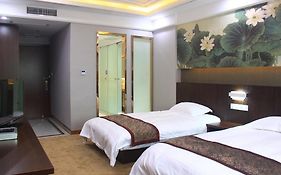 Xinhongbin Grand Hotel  3*