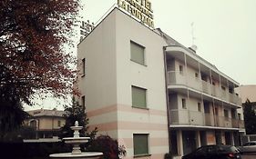 Hotel Residence La Fontana  3*