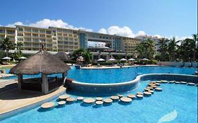 Days Hotel & Suites Resort Sanya 5*