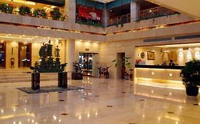 Imperial Court Hotel  4*