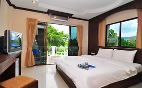 Triple Rund Place Hotel Phuket 3*
