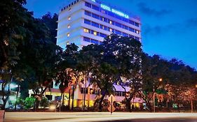 Hotel Shangri-la Kota Kinabalu 3*
