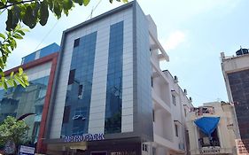 Metro Park Hotel Chennai 2* India