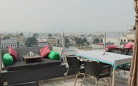 Hotel Pratap Bhawan Udaipur 3*