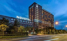 Novotel Shanghai Clover 5*
