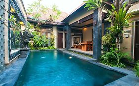 Taman Sari Bali Villas Kerobokan