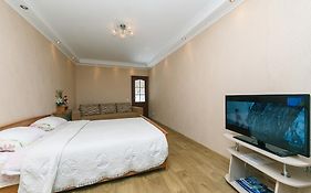 One Bedroom On Tumanyana