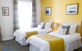 Rose And Crown Hotel Carmarthen 3*