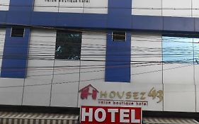 Hotel Housez43