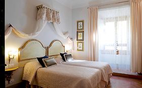 Relais Cavalcanti Guest House Florence  Italy