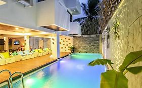 Beachwood Hotel And Spa At Maafushi photos Exterior