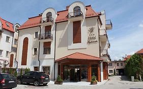 Hotel Rydzewski  3*