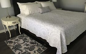 Chalet Bed And Breakfast, Niagara-On-The-Lake