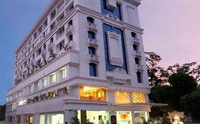 Hotel Airlink Castle Nedumbassery