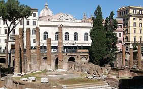 Relais Teatro Argentina Rome