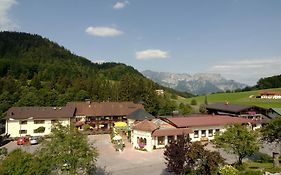 Neuhäusl Superior Berchtesgaden 4*