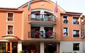 Хотел Лъки Hotel Велико Търново България