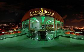 Hotel Grand Heykel  3*