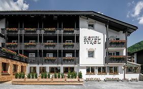 Hotel Tyrol Wolkenstein