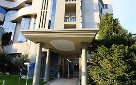 Hotel Green Tirana 4*