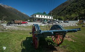 Otira Stagecoach Hotel  3* New Zealand
