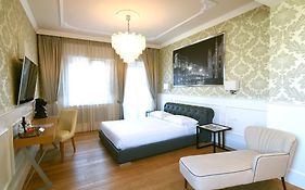 Suite Milano Duomo Guest House Italy