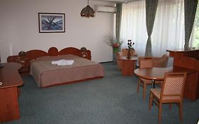 Хотел Никол Пловдив 3*