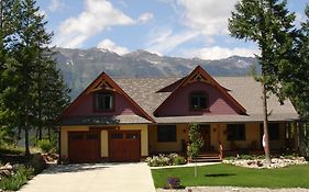 Le Beausoleil Bed And Breakfast Golden 5* Canada