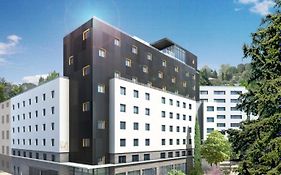 Aparthotel Appart’city Confort Lyon Cité Internationale À 3*
