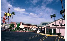 Econo Lodge Inn & Suites Yuma I-8  2* United States