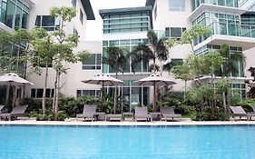 Aruga Apartments By Rockwell Makati -Staycation Approved photos Exterior
