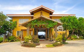Amarela Resort Bohol 2*