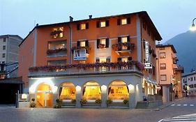 Hotel Bernina Tirano 3*