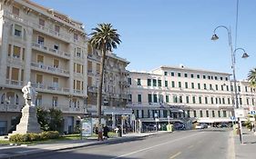 Hotel Mediterranee  3*
